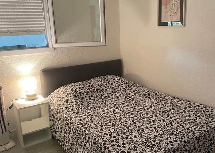 T1 Familial Avec Terrasse, Piscine, à 6 Min à Pied Et Aqualand à 2 Min Appartement