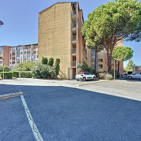 T1 Familial Avec Terrasse, Piscine, A 6 Min A Pied Et Aqualand A 2 Min * Agde