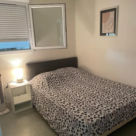 T1 Familial Avec Terrasse, Piscine, A 6 Min A Pied Et Aqualand A 2 Min דירה